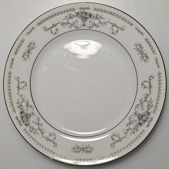 Diane by Fine China of Japan Blue Flower Scrolls - Bread & Butter Plate 6 - Picture 2 of 10